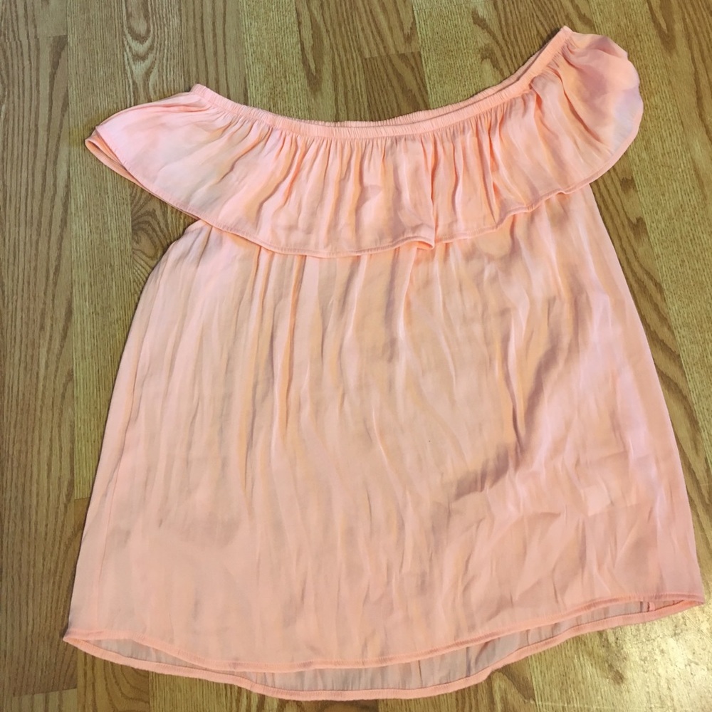 NWOT Maurice's off-shoulder top
