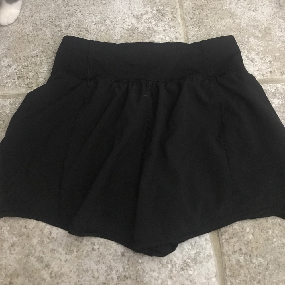 Lululemon black shorts