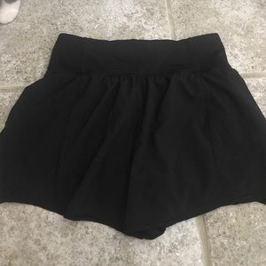 Lululemon black shorts
