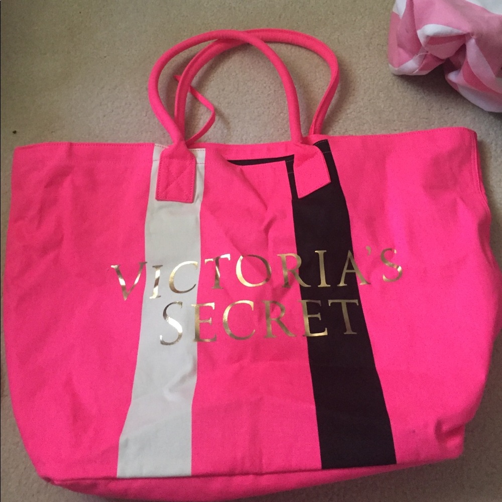 Victoria secret bag bundle!