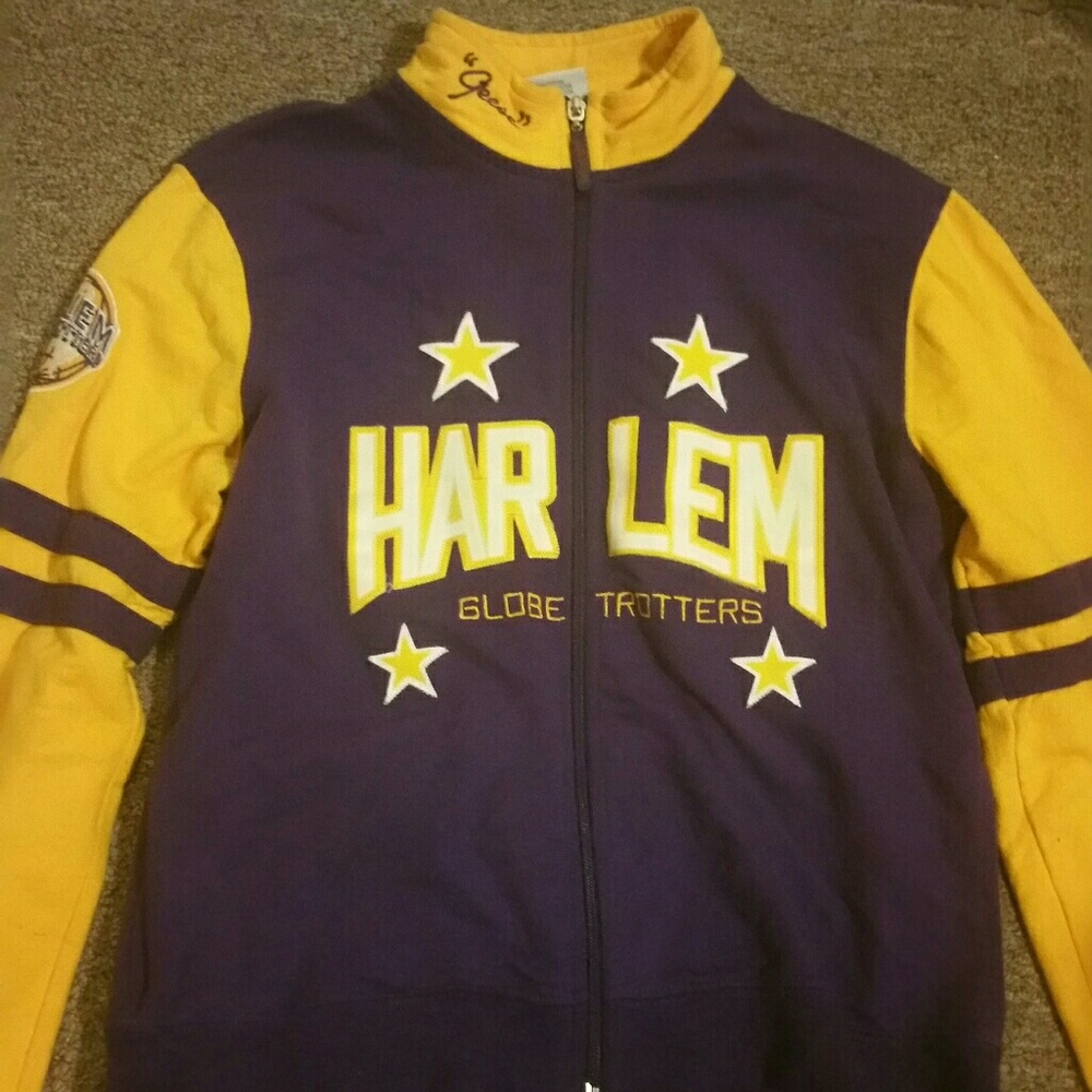 Harlem Globe trotters light sweater