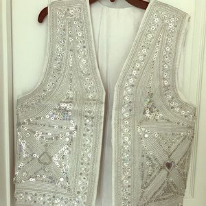 Sequined sparkly vest with hat!