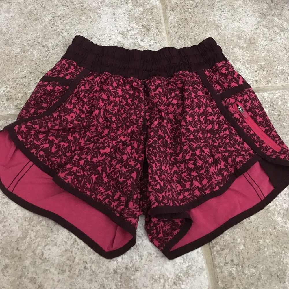 Lululemon tracker shorts