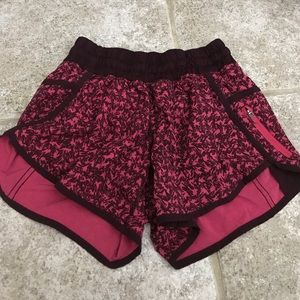 Lululemon tracker shorts