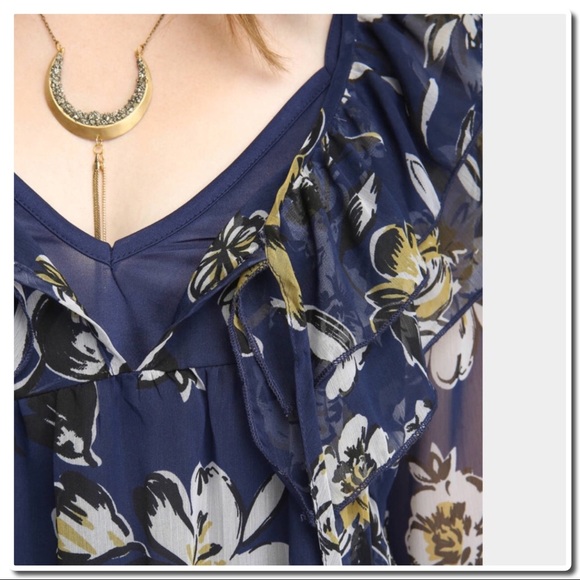 Band of Gypsies Ruffle Blouse - Picture 4 of 5