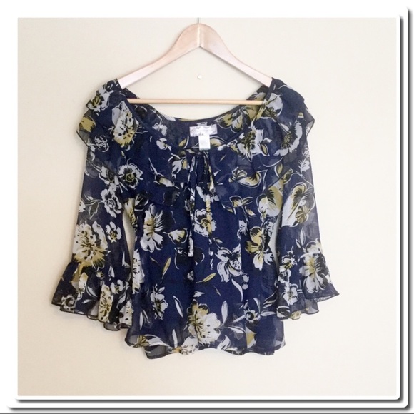 Band of Gypsies Ruffle Blouse - Picture 5 of 5