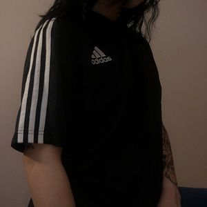 Adidas Oversized Tee