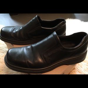 Men's Ecco black loafers