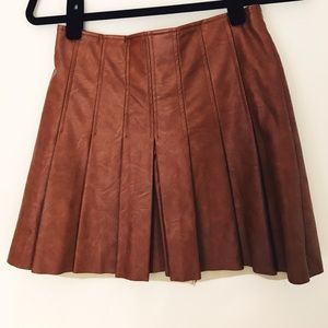 Leather pleated mini