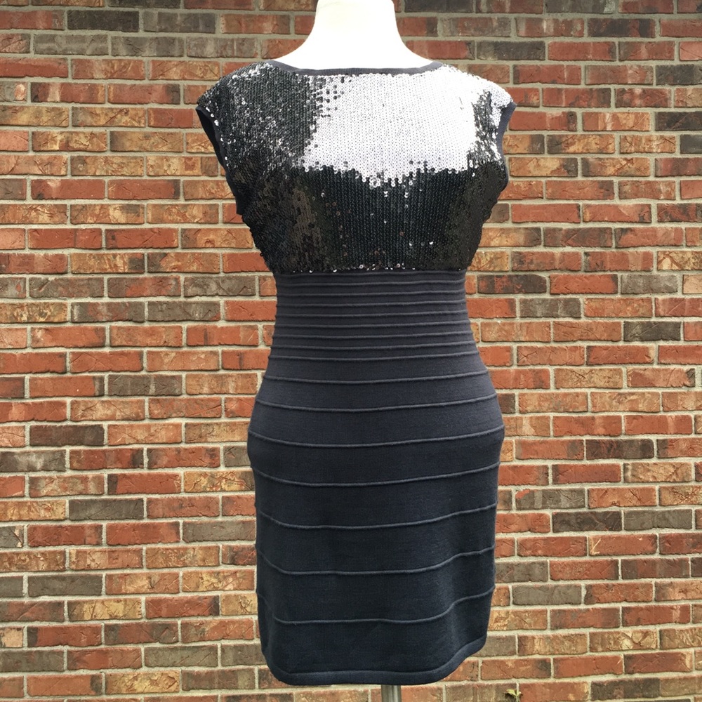 Twenty-one gray sequins bodice sleeveless knit