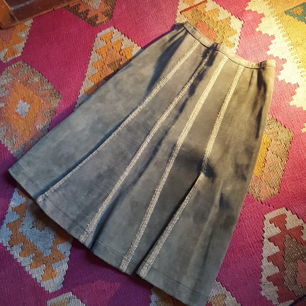 Rare Gorgeous Vintage Suede Skirt