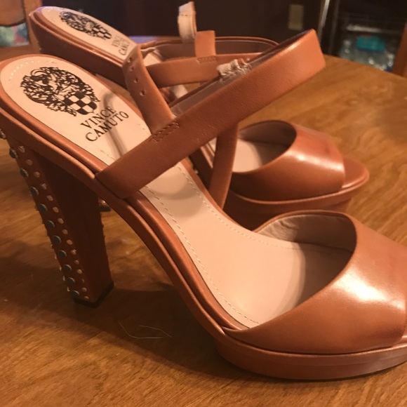 Vince Camuto Shoes - Vince Camuto Heels size 10