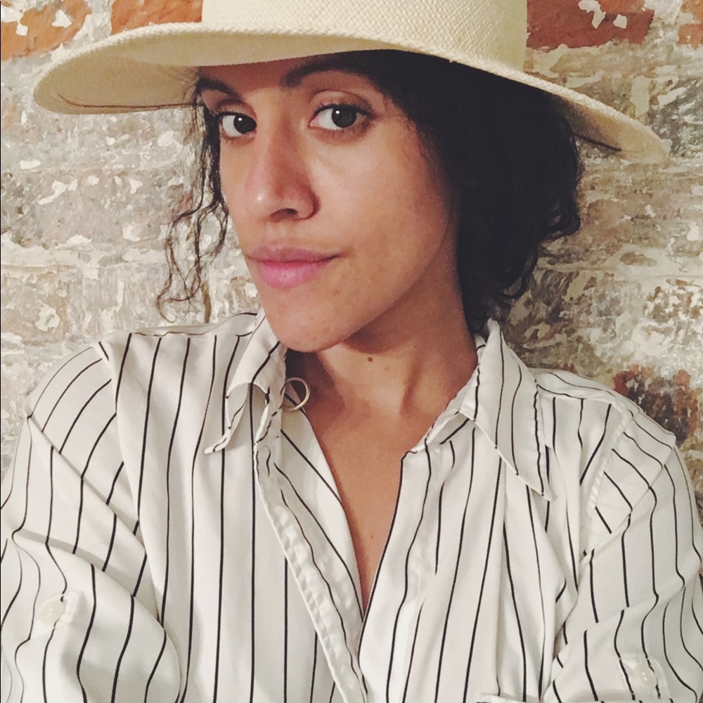 Meet your Posher, Aana