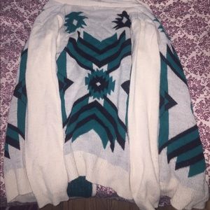 WET SEAL PONCHO / SWEATER