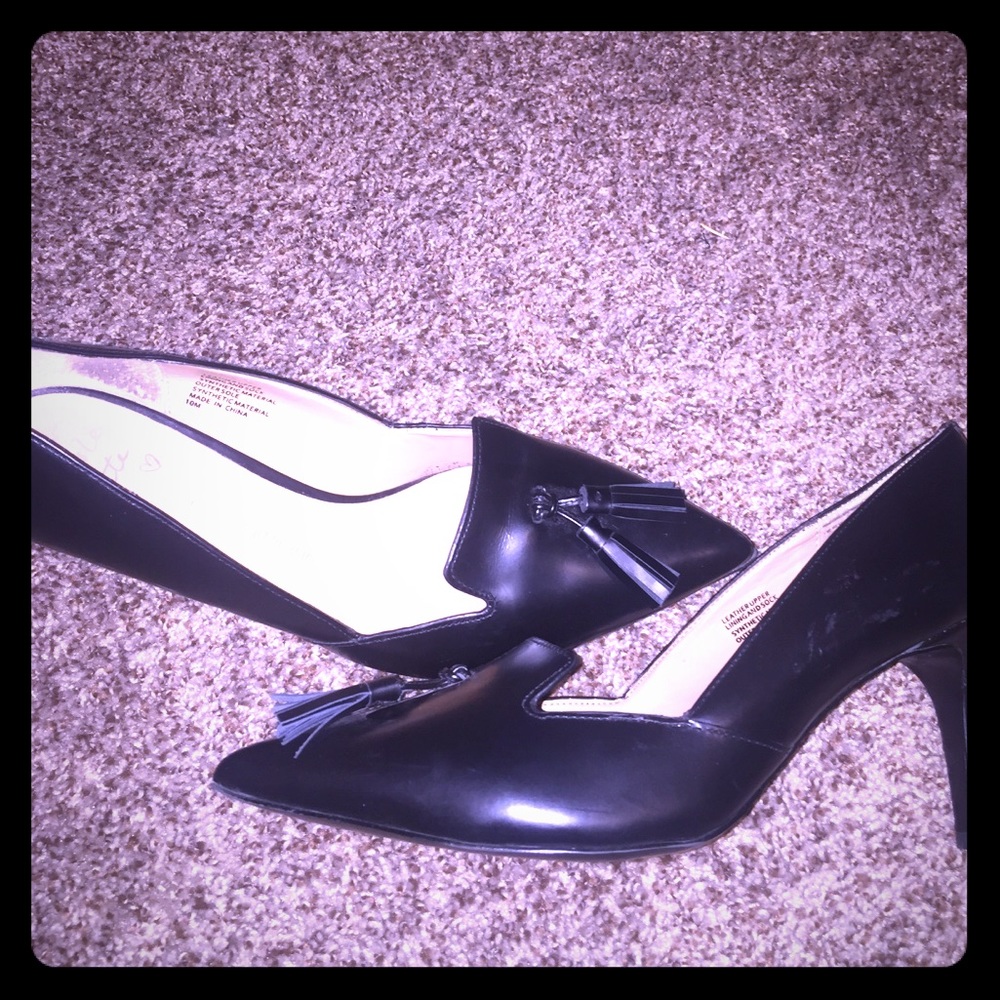 Banana Republic Tassel Heels