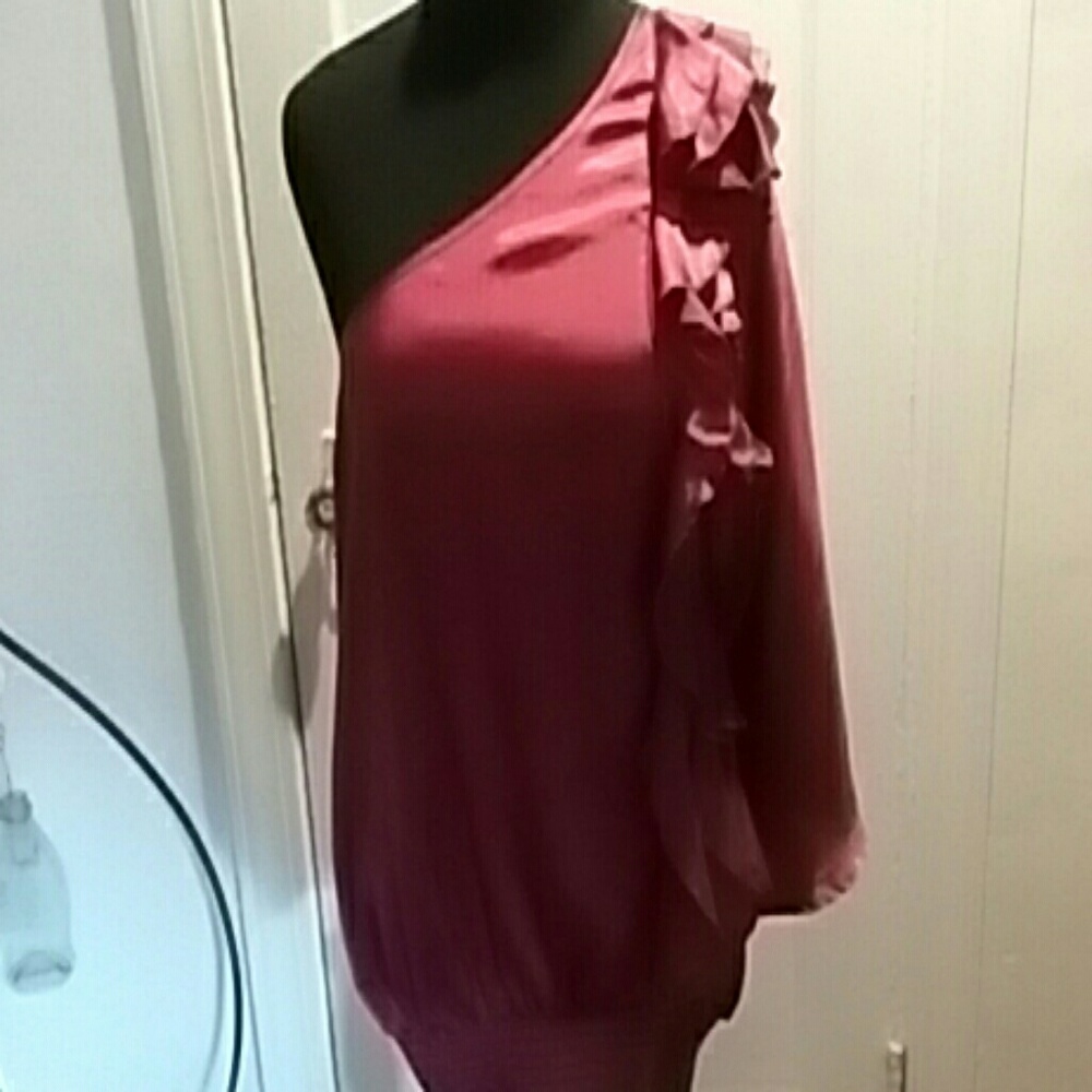 Off the shoulder blousr