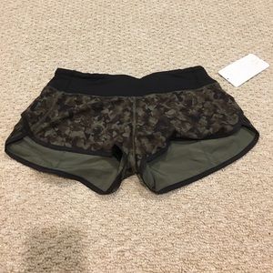 Lululemon camp run: speed short size 6