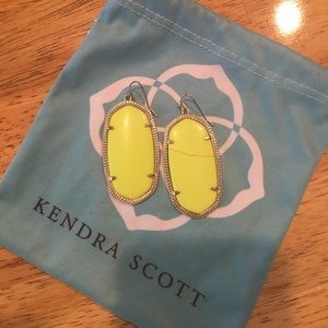 Kendra Scott Danielle Earrings In Neon Yellow