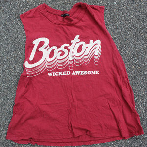 Boston muscle tee