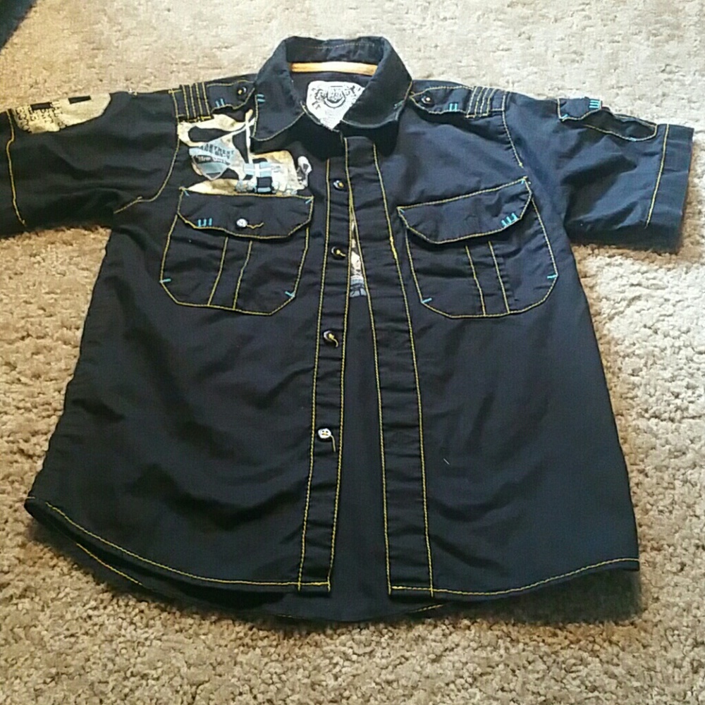 BLACK button -down boys shirt