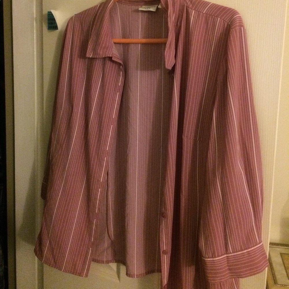 Covington XL dress shirt, 3/4 sleeve.