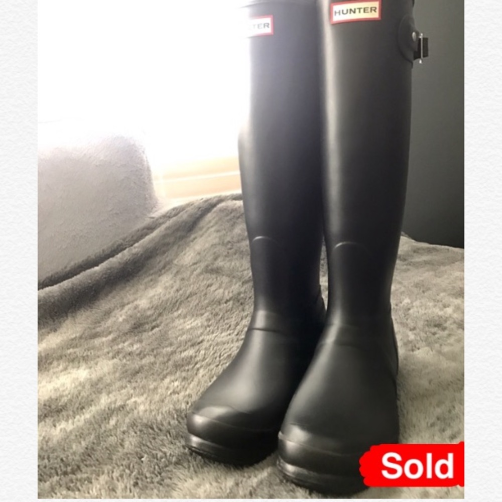 Tall Black Hunter Boots (size 8)
