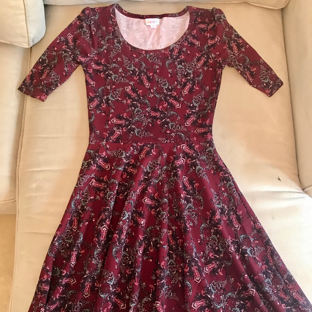 Small LuLaRoe Nicole, new