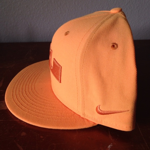 I am selling two Lebron SnapBack Hats!! - Picture 6 of 8