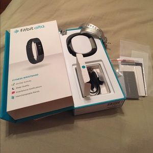 Like New Condition fitbit alta w/ additional band