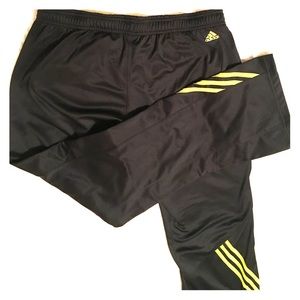 Adorable Adidas sweat/workout pants