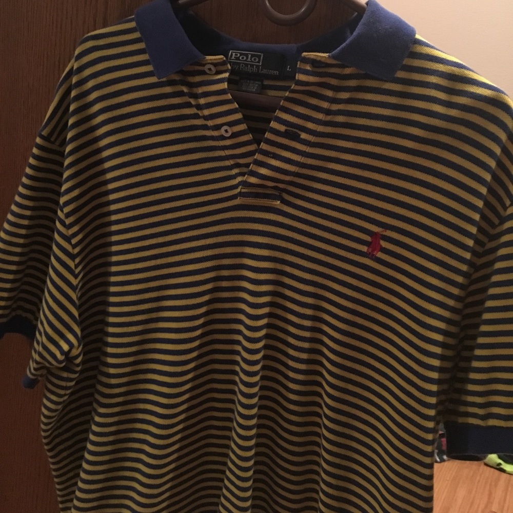 Men large polo