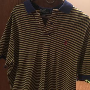 Men large polo