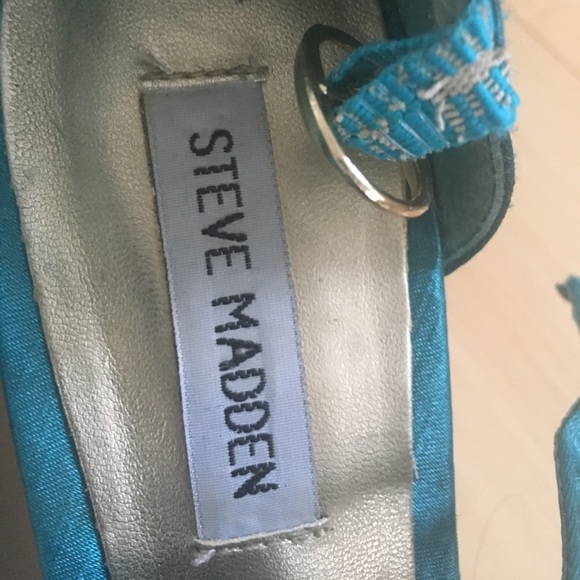 Turquoise Steve Madden wedges - Picture 2 of 2