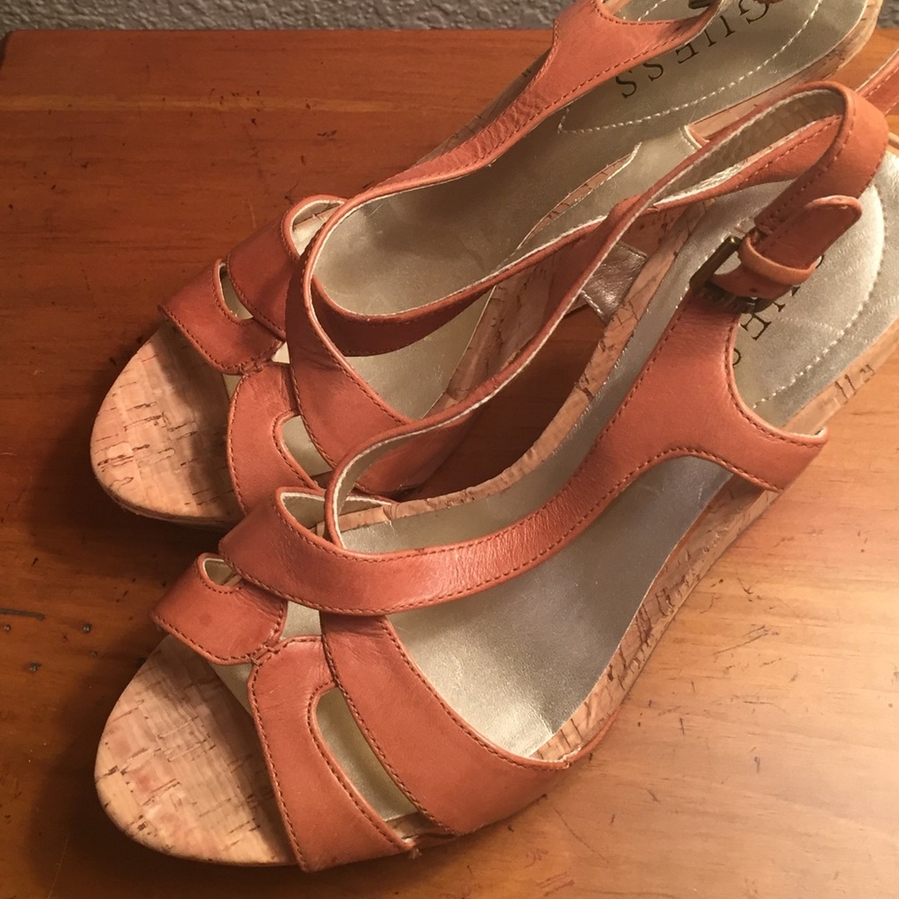 Guess wedge sandals