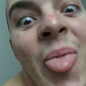 Meet your Posher, Max