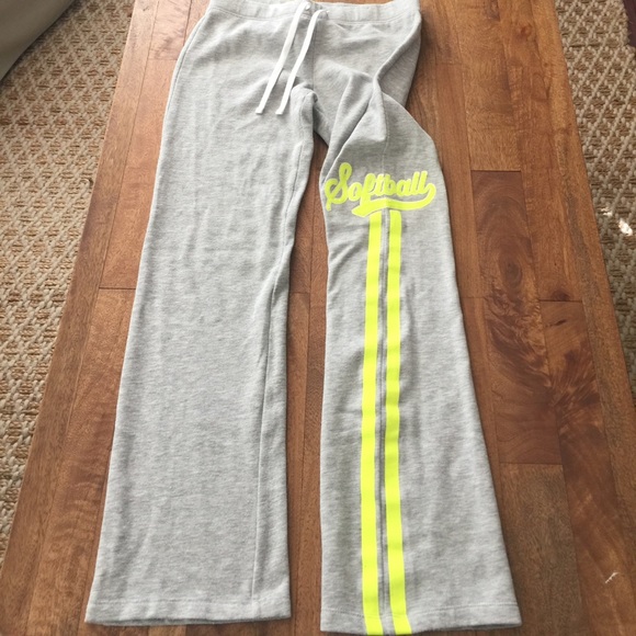 Joggers - Picture 3 of 6