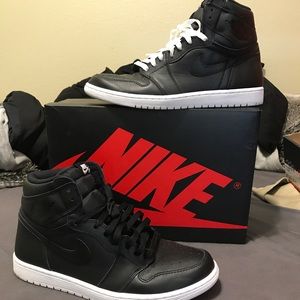 Air Jordan 1 (Cyber Monday)