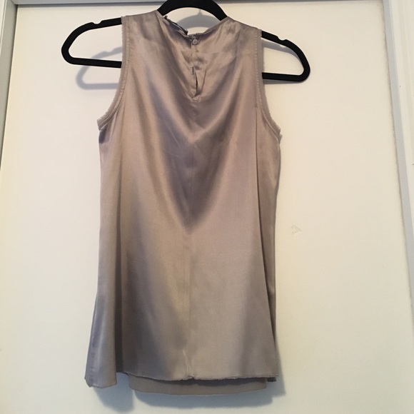 Vince sleeveless blouse size XS! - Picture 4 of 4