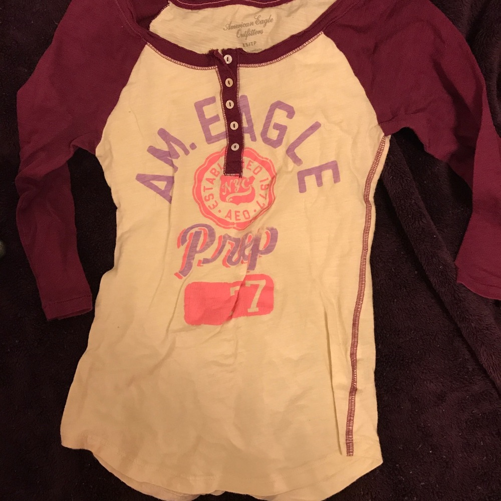 American eagle 3/4 length shirt