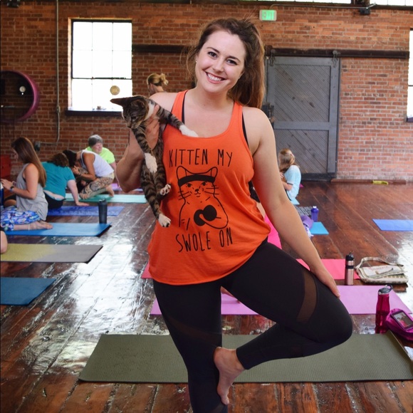 Meet your Posher, Kait - Picture 4 of 5