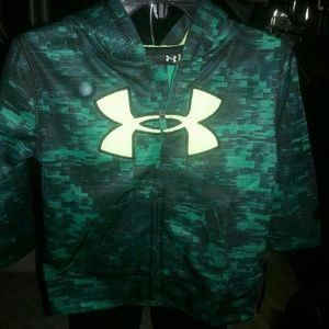 12mo Under Armour 2 piece with tags