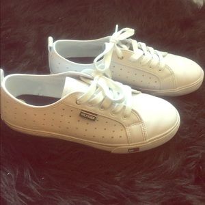 Tommy Hilfiger sneakers, size 9 Womens