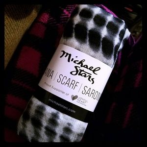 Michael Stars Ruana Alligator Tye Dye