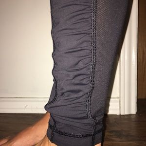 Lulu lemon size 6 leggings