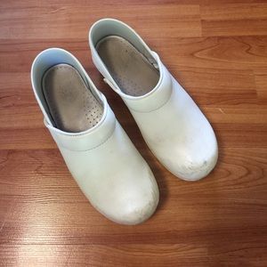 Dansko Professional in White