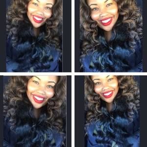 Meet your Posher, Danielle