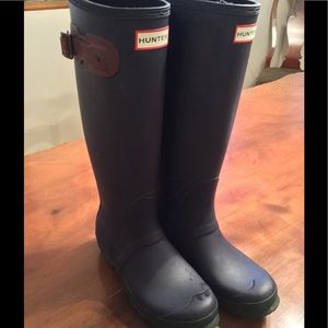 Hunter women's rain boots