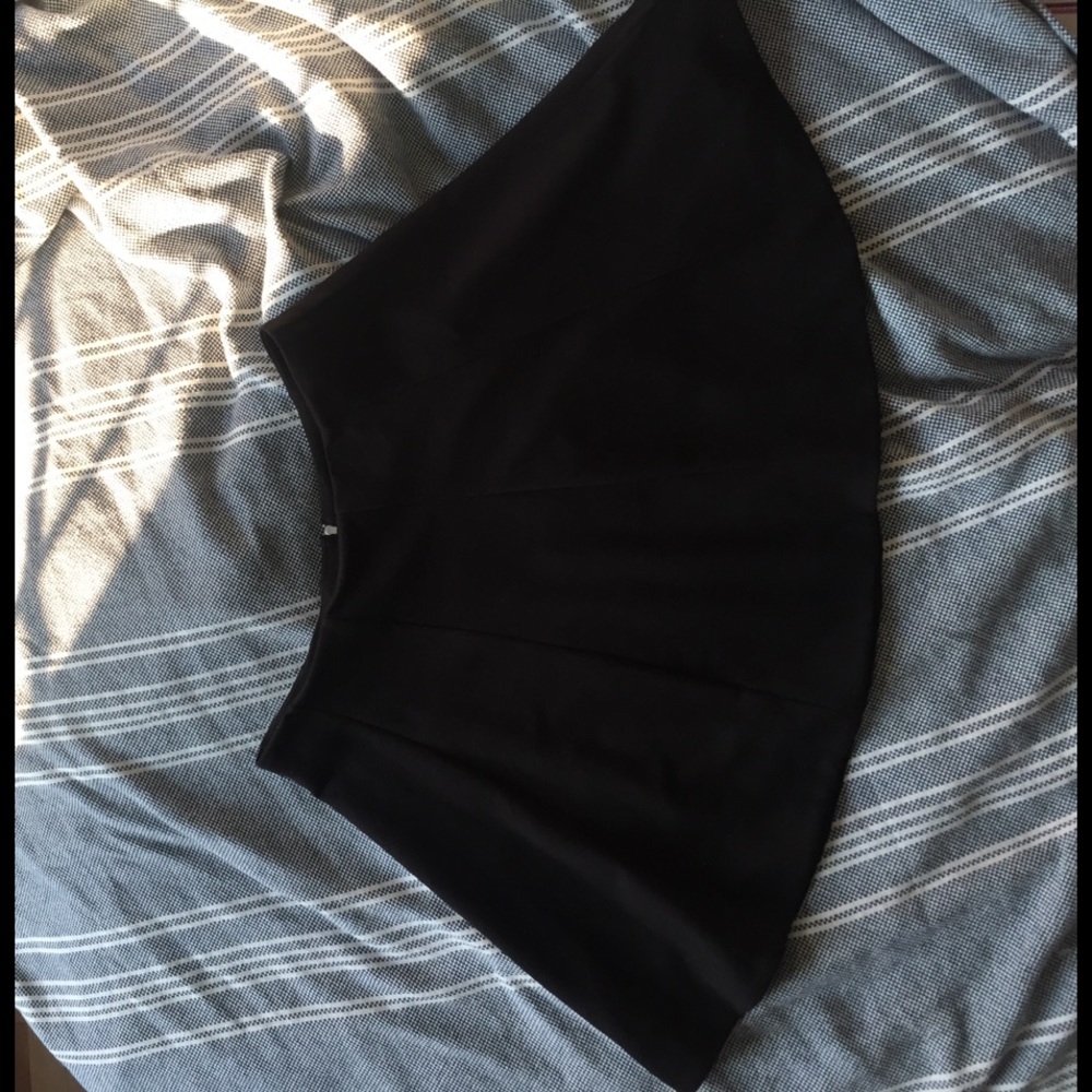 Comfy and flouncy circle skirt