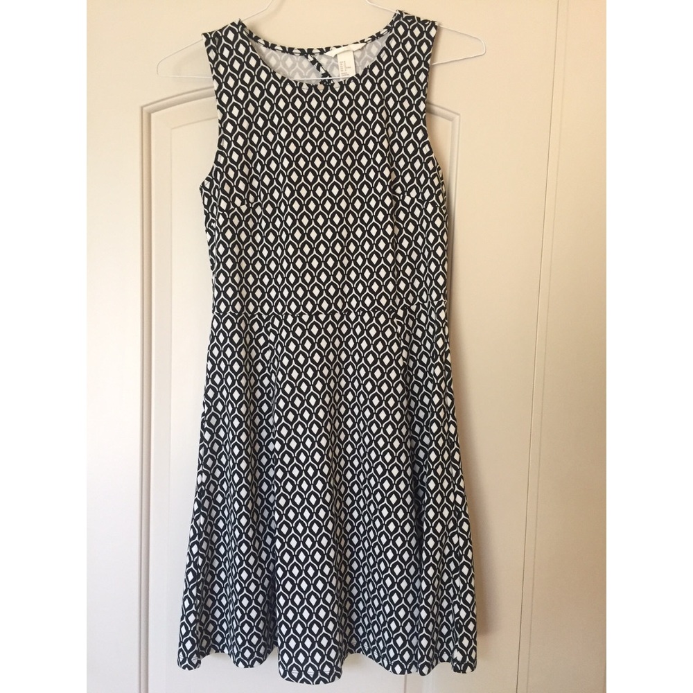 H&M fit and flare skater dress black and white