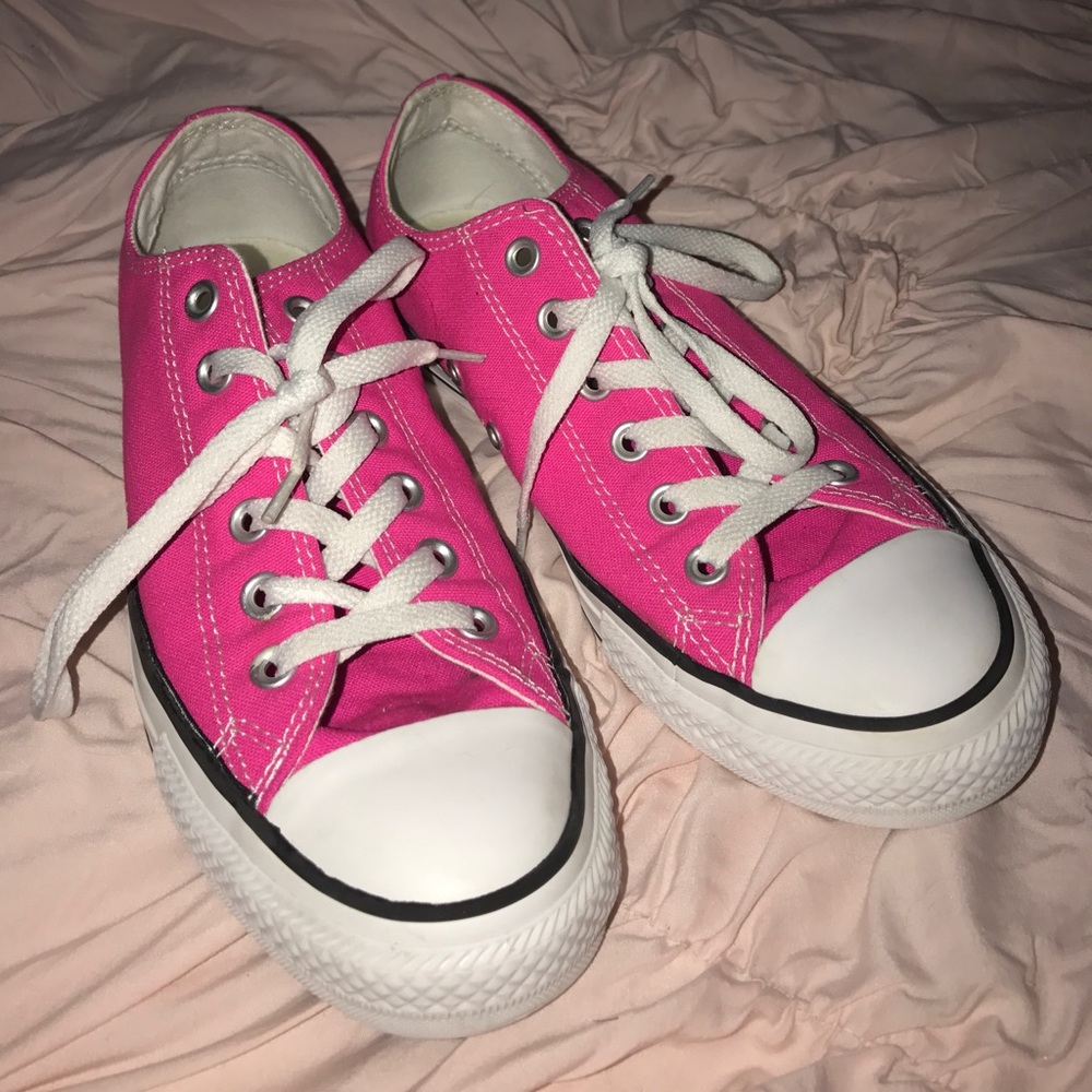 Pink converse